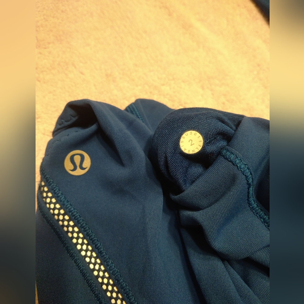 Lululemon Running Swift High - image 5